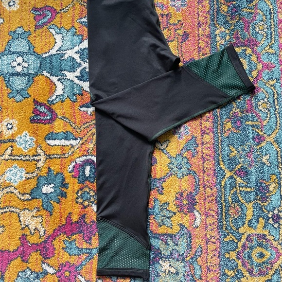 Michigan State University cropped leggings in a size XS - Picture 2 of 5